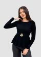 Bluza neagra cu detaliu decorativ auriu IT-BL83F