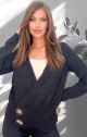 Cardigan negru tip wrap din tricot moale cu nasturi decorativi IT-BL26F